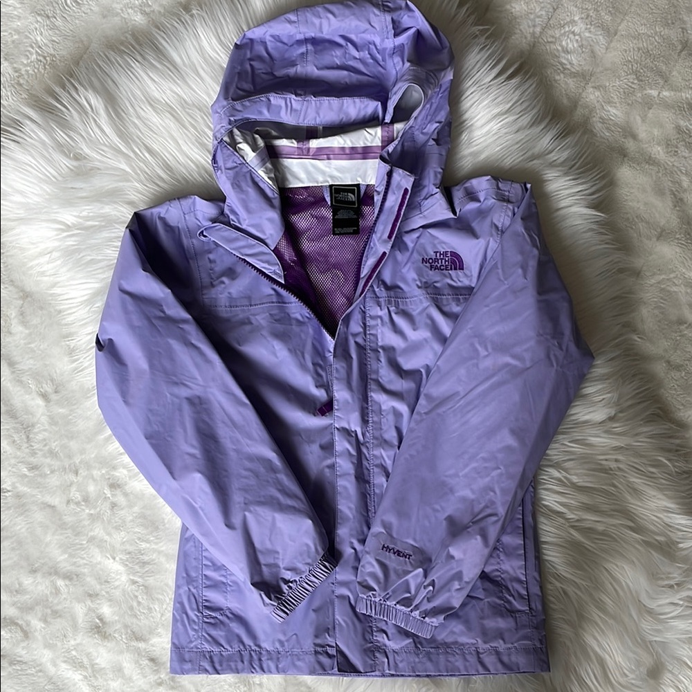 The North Face Purple Violet Girls Hooded Jacket, size Medium 10/12